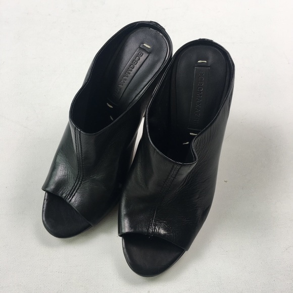 BCBG Womens Black Heels 5.5B C87 - Picture 3 of 6